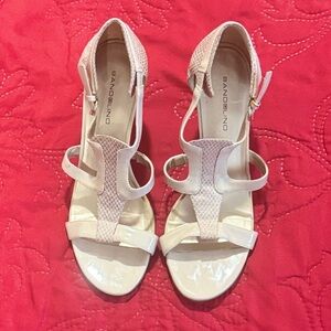 Bandolino Women's Elegant Cream Heels